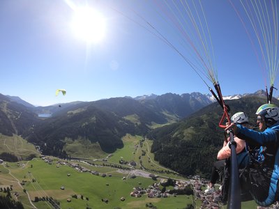 Paragliding in summer ©Kalle Air